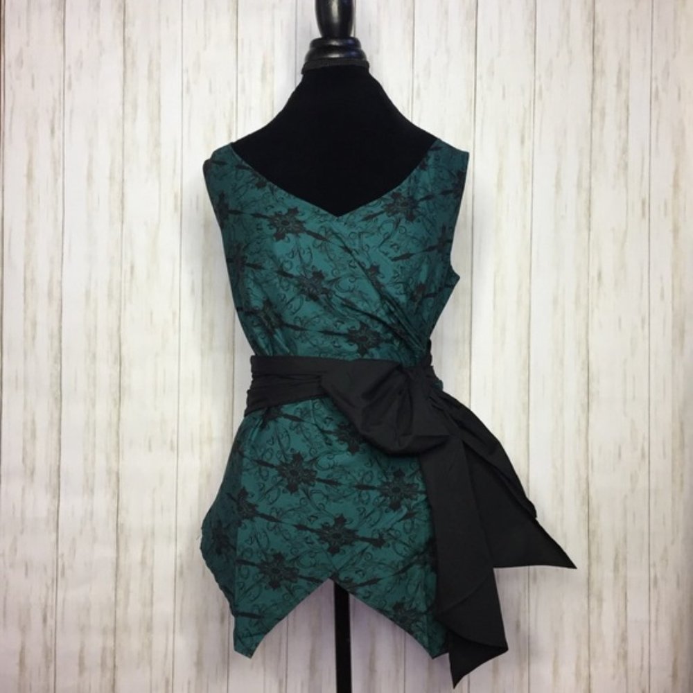 ♥️ Rockabilly Wrap Plus Size Pin Up Retro Top ♥️